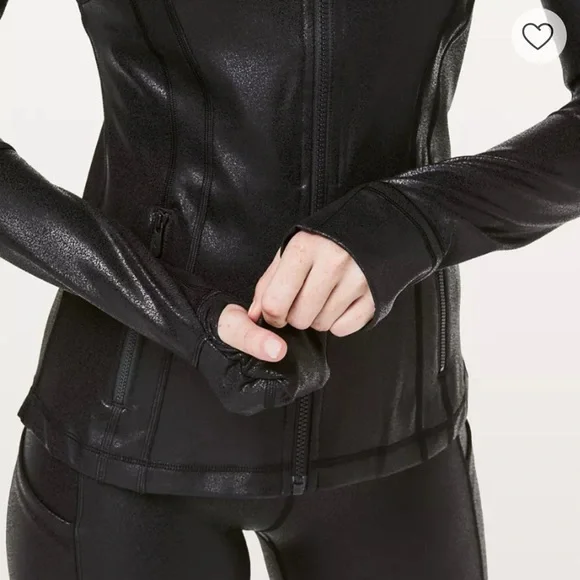 RARE jacket Lululemon define foil Black Activewear Like New - Picture 3 of 6